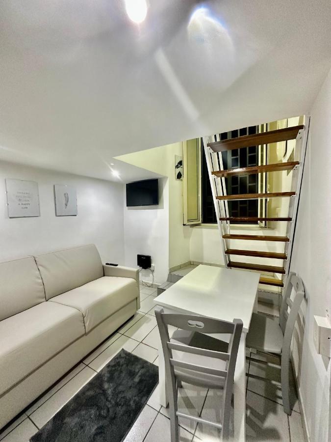 Casa Vacanza Nonna Dora Napels Buitenkant foto