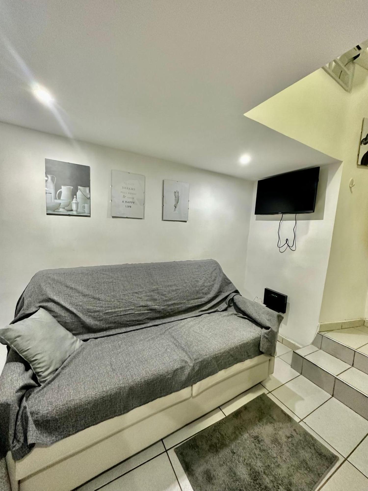 Casa Vacanza Nonna Dora Napels Buitenkant foto