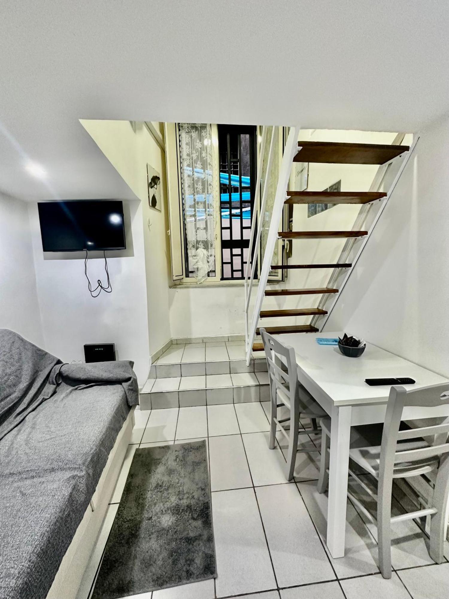 Casa Vacanza Nonna Dora Napels Buitenkant foto